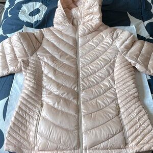 Calvin Klein EUC packable puffer in nude/pink. Only worn once.